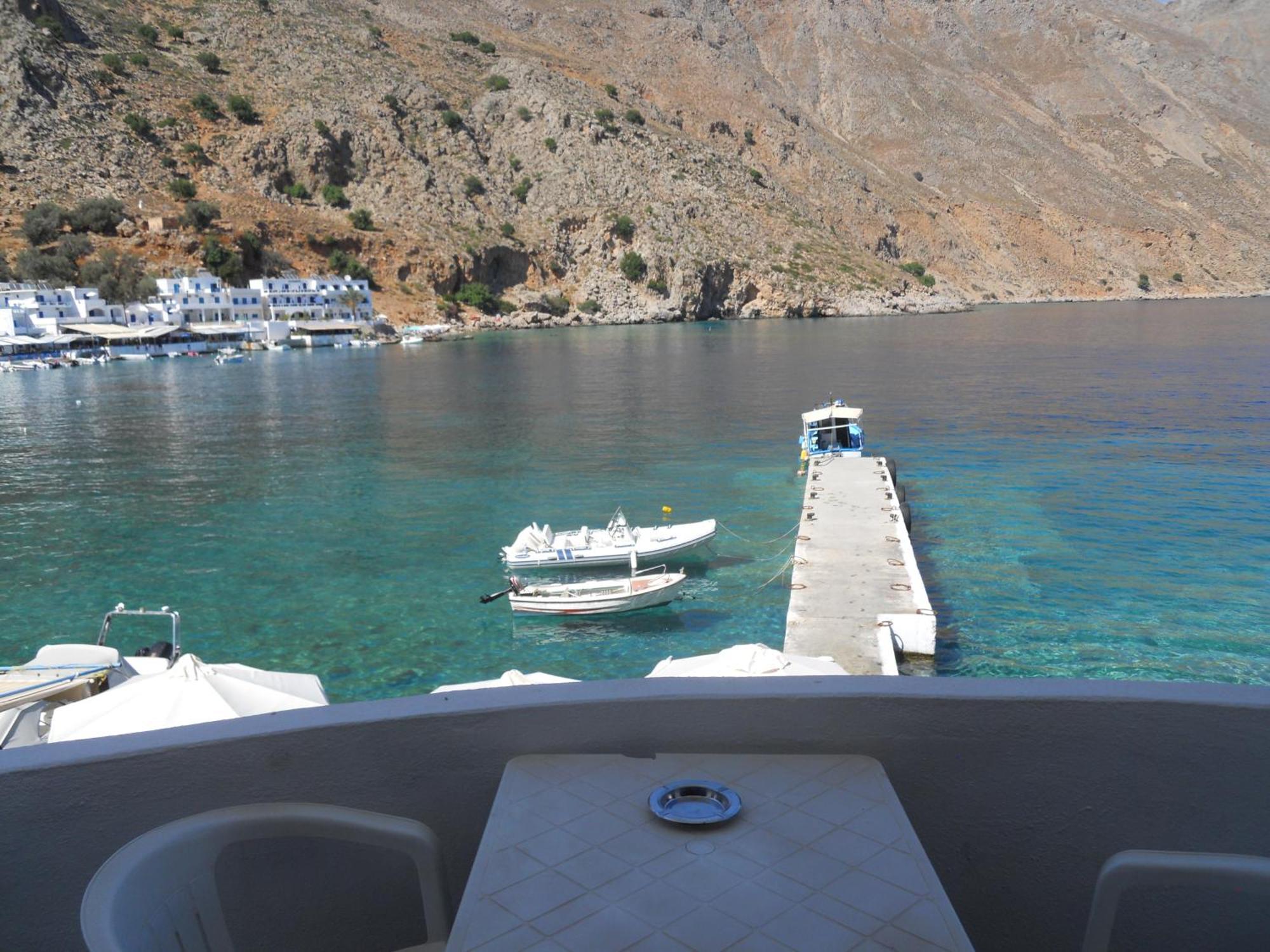Daskalogiannis Hotel Loutro Bagian luar foto