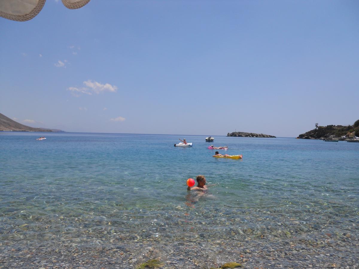 Daskalogiannis Hotel Loutro Bagian luar foto