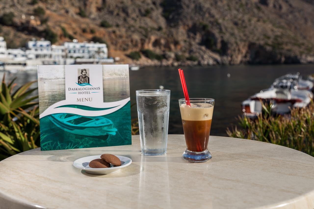 Daskalogiannis Hotel Loutro Bagian luar foto
