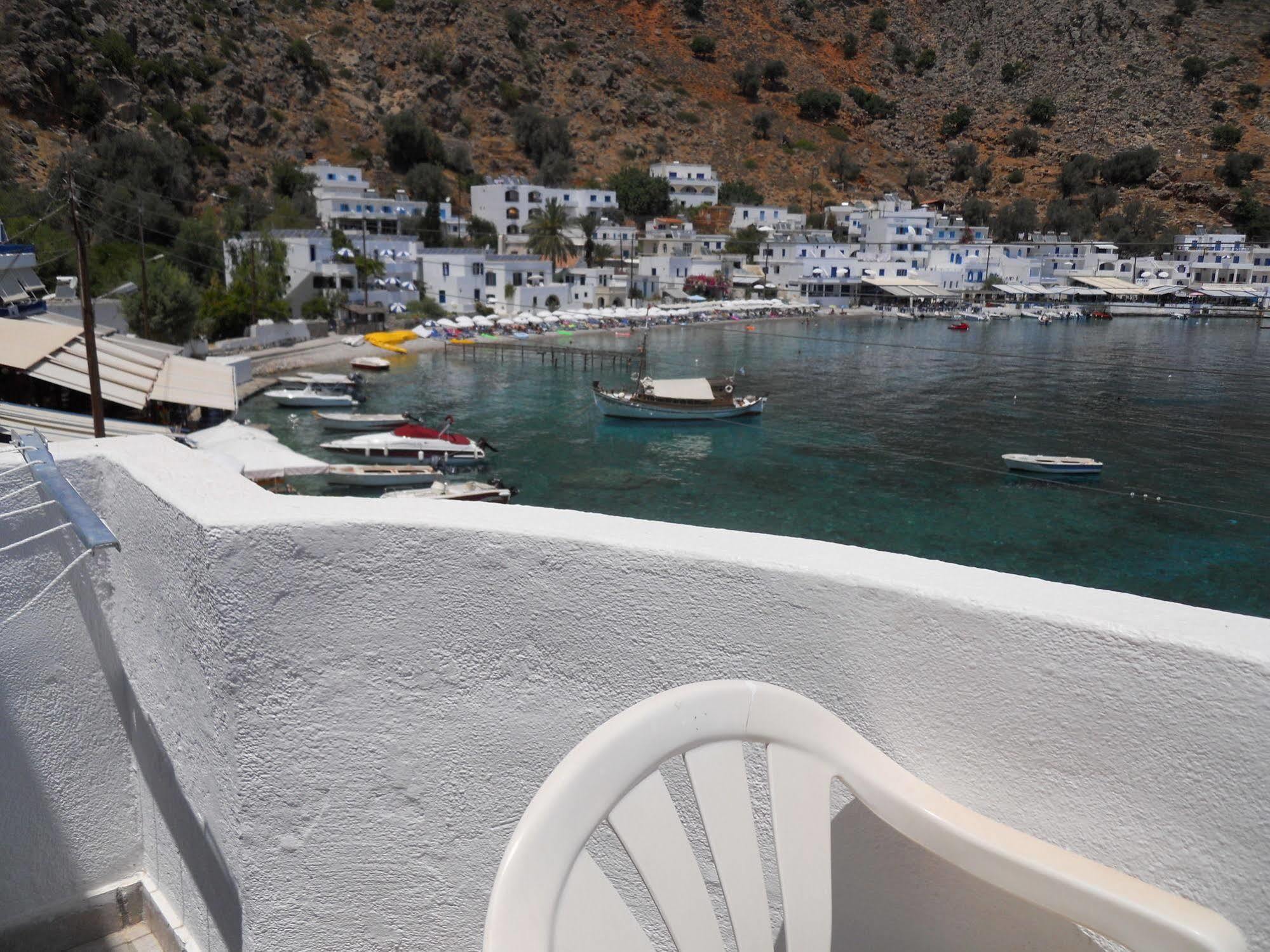 Daskalogiannis Hotel Loutro Bagian luar foto