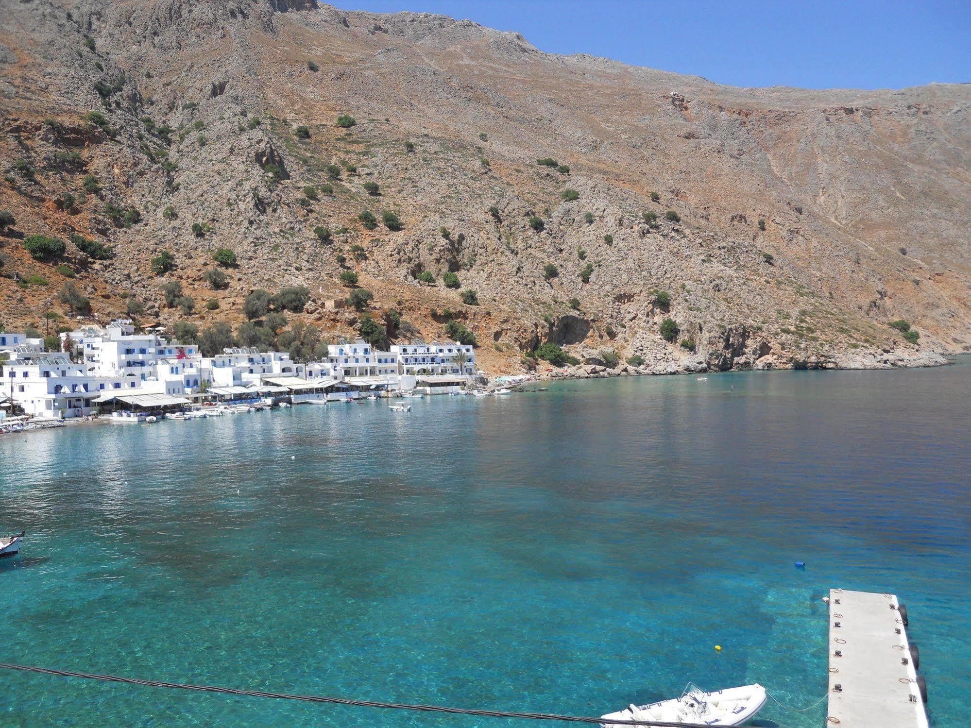 Daskalogiannis Hotel Loutro Bagian luar foto