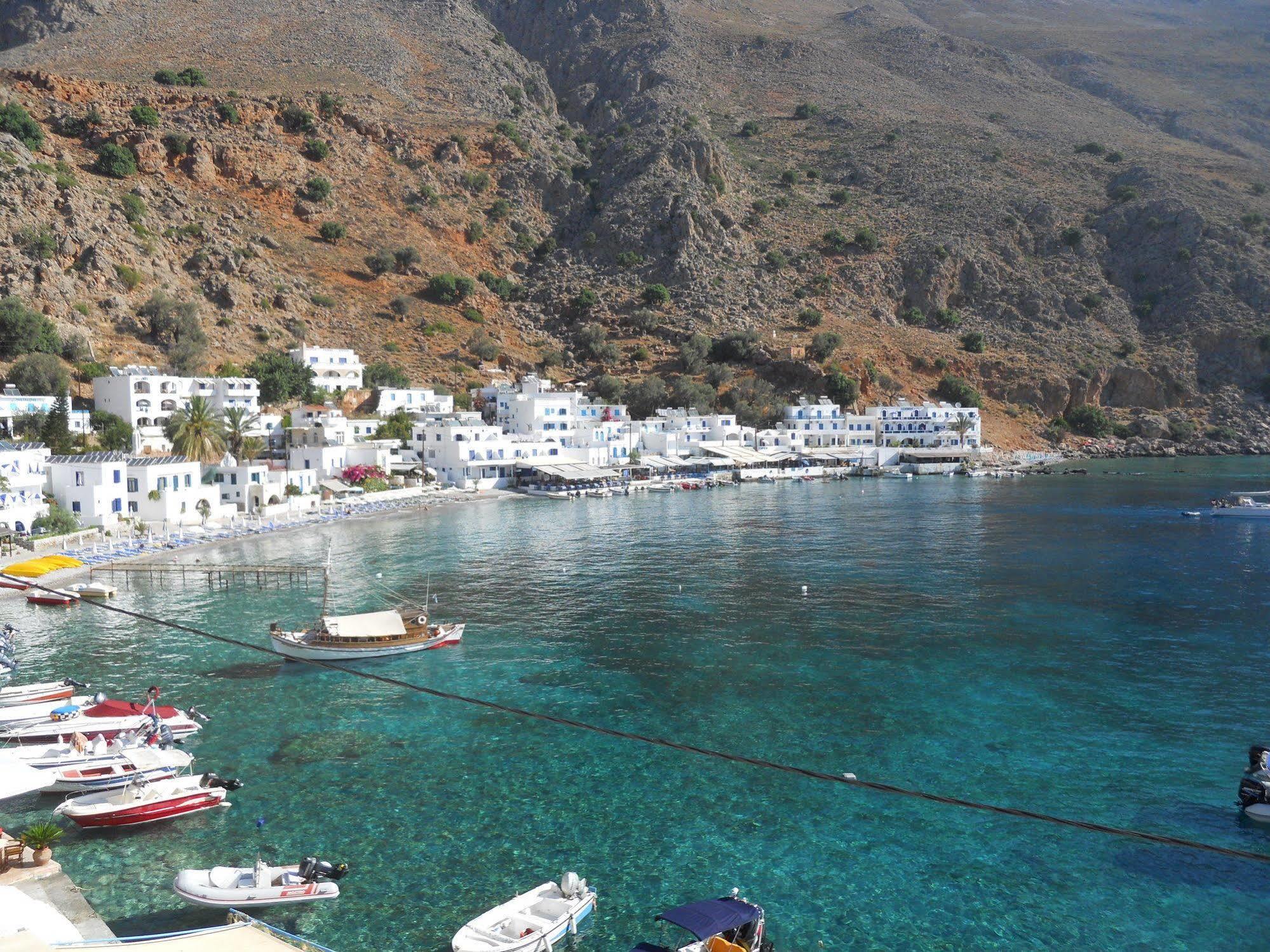 Daskalogiannis Hotel Loutro Bagian luar foto