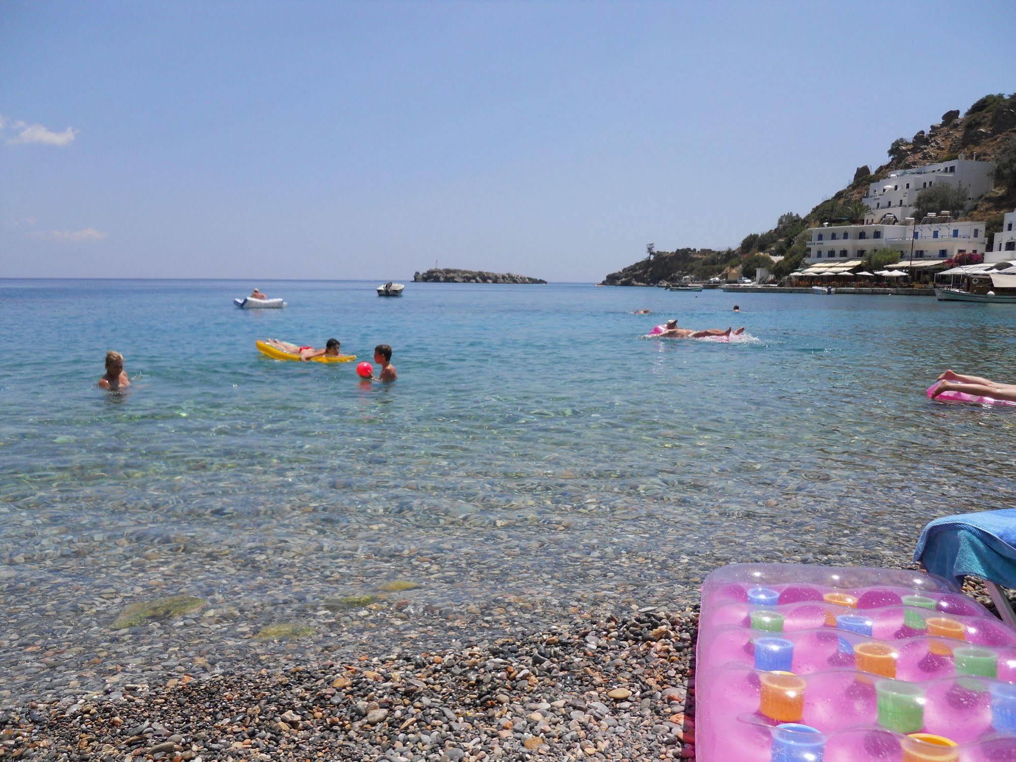 Daskalogiannis Hotel Loutro Bagian luar foto