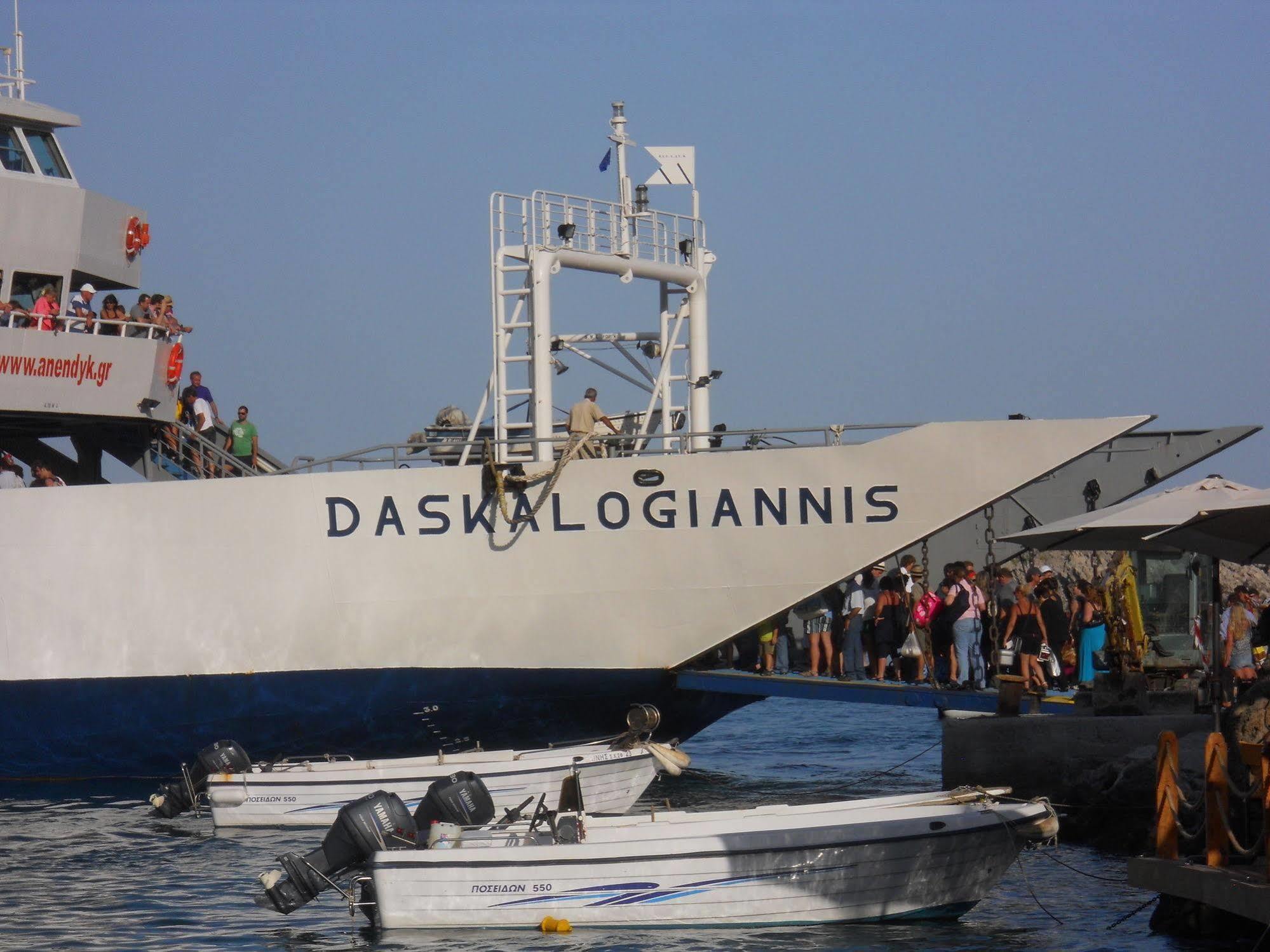 Daskalogiannis Hotel Loutro Bagian luar foto