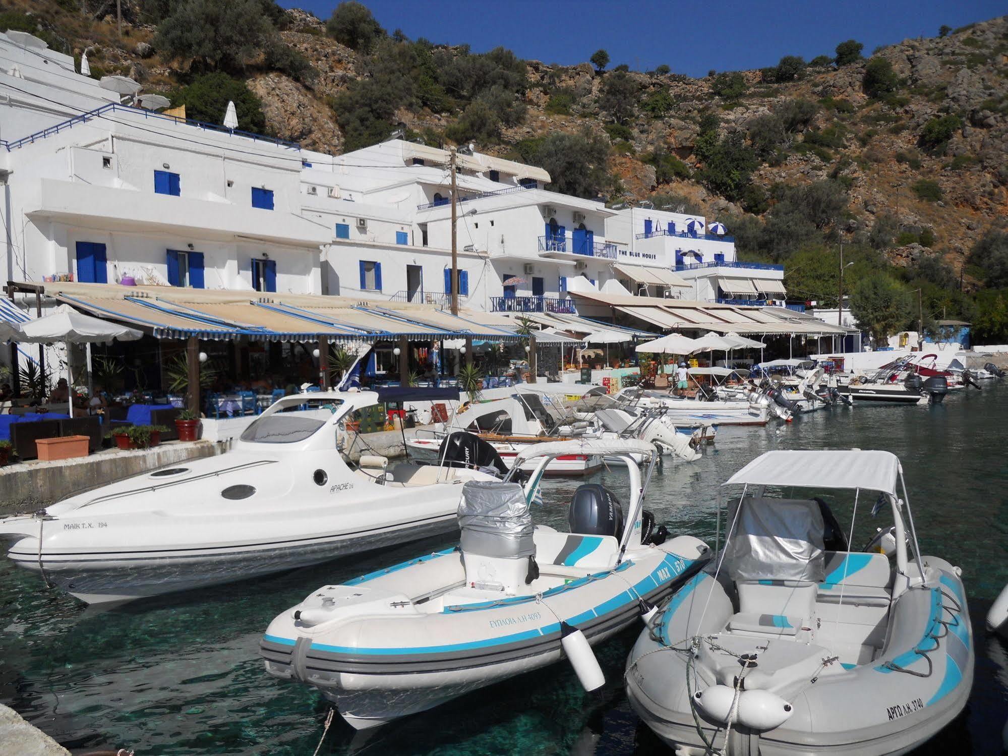 Daskalogiannis Hotel Loutro Bagian luar foto