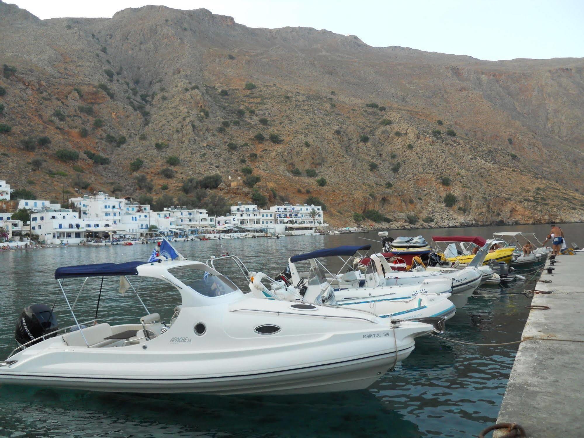 Daskalogiannis Hotel Loutro Bagian luar foto